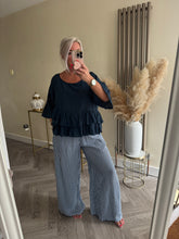 Load image into Gallery viewer, SALE The striped linen trousers with pockets (no return on sale items)
