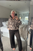 Load image into Gallery viewer, The animal print cord zip jacket with pockets
