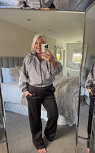 Load image into Gallery viewer, The Bobbie showerproof checked jacket in chocolate
