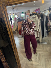 Load image into Gallery viewer, The tie waist pin tuck jogger

