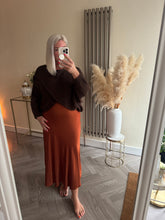 Load image into Gallery viewer, The wrap front jumper
