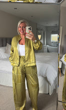 Load image into Gallery viewer, The satin abstract trouser suit
