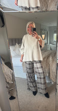 Load image into Gallery viewer, The Harlow check trousers with separate belt &amp; pockets
