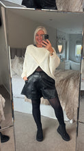 Load image into Gallery viewer, The wrap front jumper
