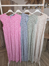 Load image into Gallery viewer, The ditzy  shirred dress

